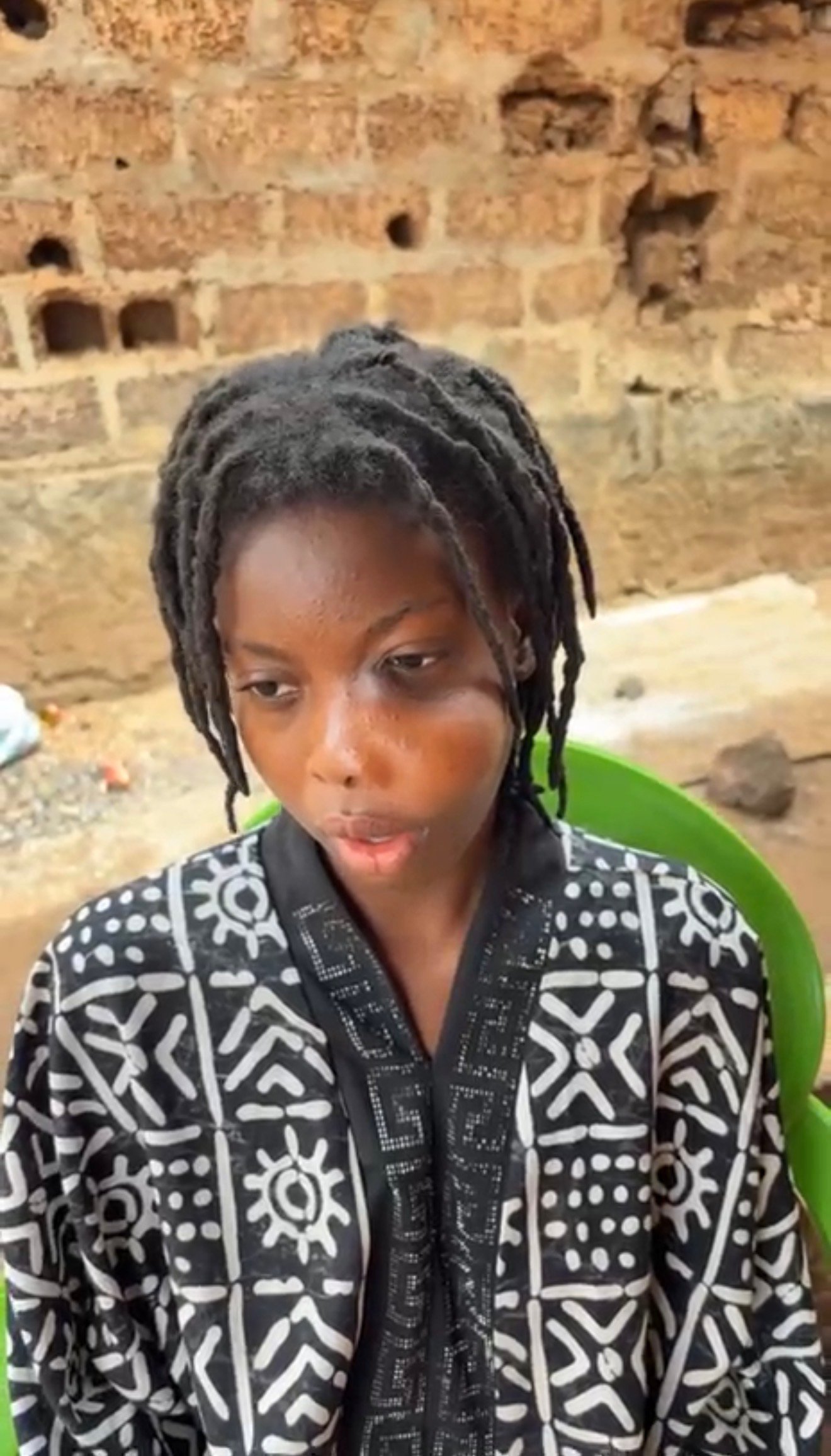 Un appel du cœur pour soutenir les soins médicaux d’une jeune fille en grande souffrance